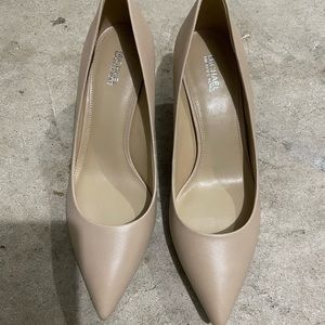 Michael Kors Alina Flex Kitten Pump
